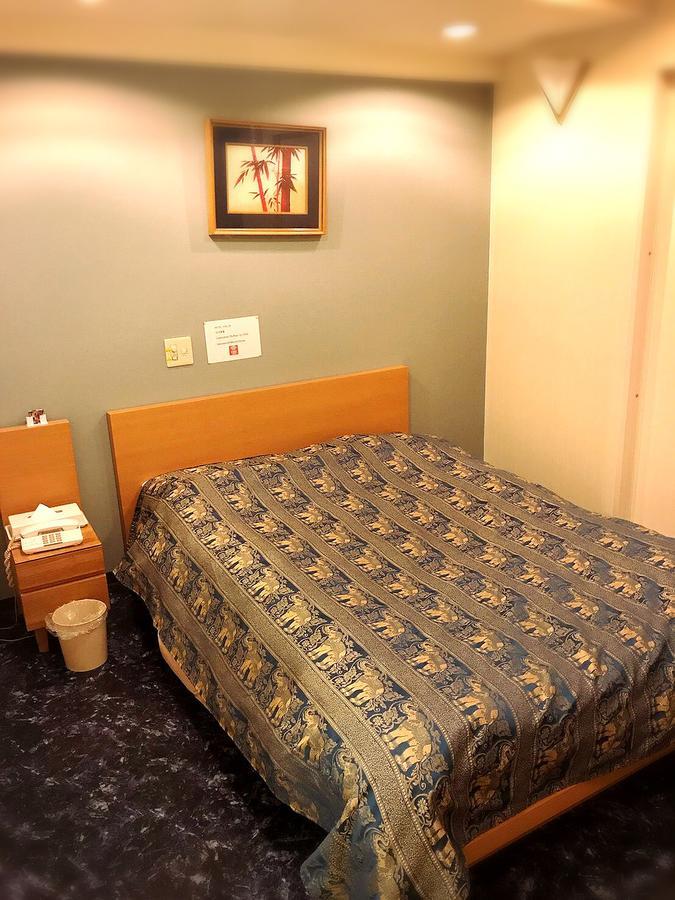 Hotel Maganda (Adults Only) Осака Экстерьер фото